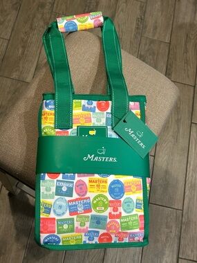 NWT…2026 Authentic Masters Cooler Bag with Green Trim and Multicolor Badge Print